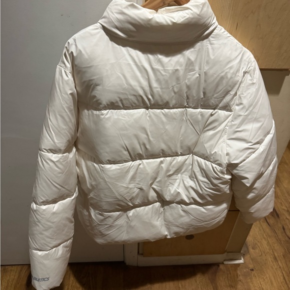 Fabletics White Puffer Jacket - Picture 2 of 5